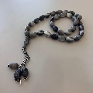 مسبحة بلاستيك حبة كبيرة