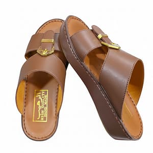 حذاء شرقي "الرهيب"